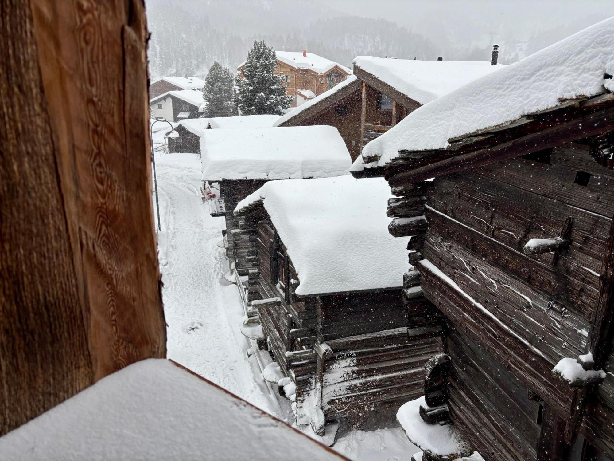 Chalet Coral Und Zermatter Stadel 객실 사진